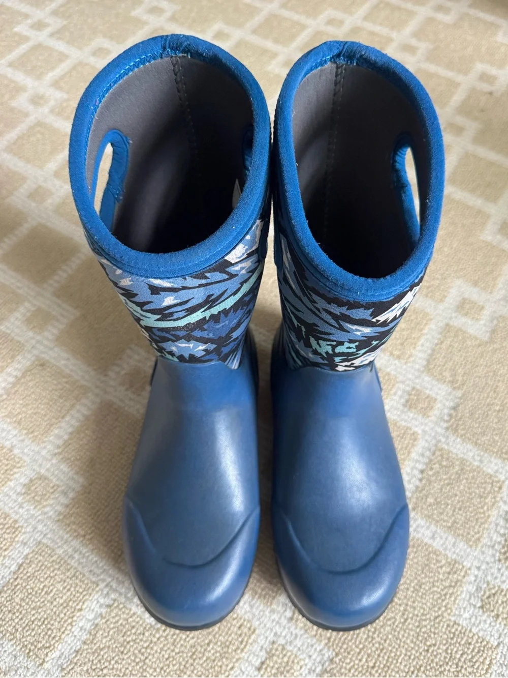 BOGS York Waterproof Insulated Winter Snow Boots Blue Mountain Print Kids Size 5